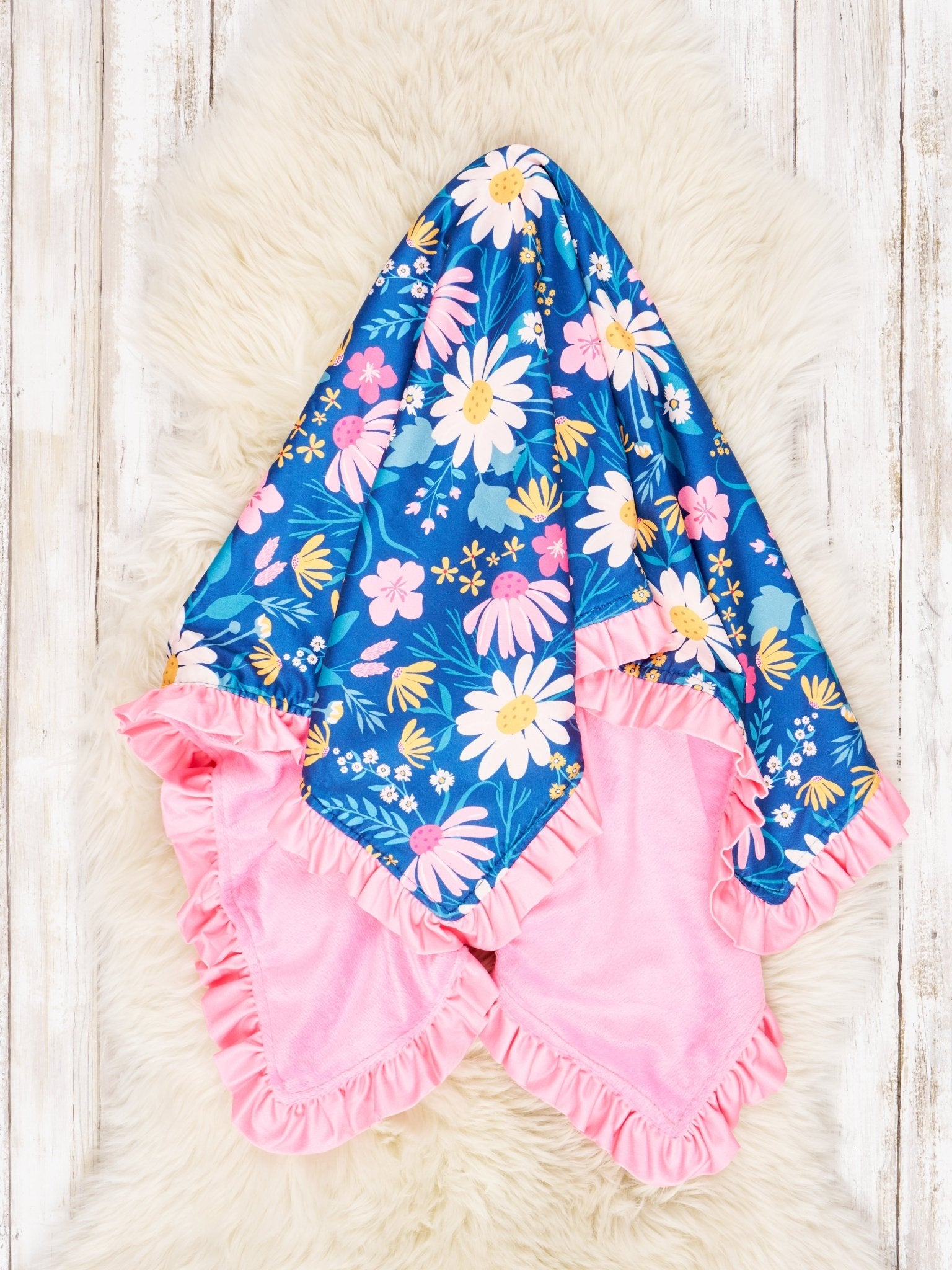 Darling Daisy Ruffle Blanket - Marie Nicole Clothing