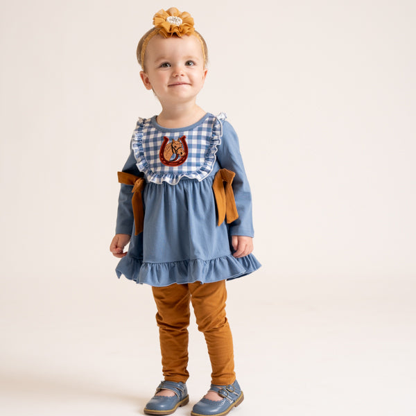 Girl with fall Marie Nicole Clothing outfit