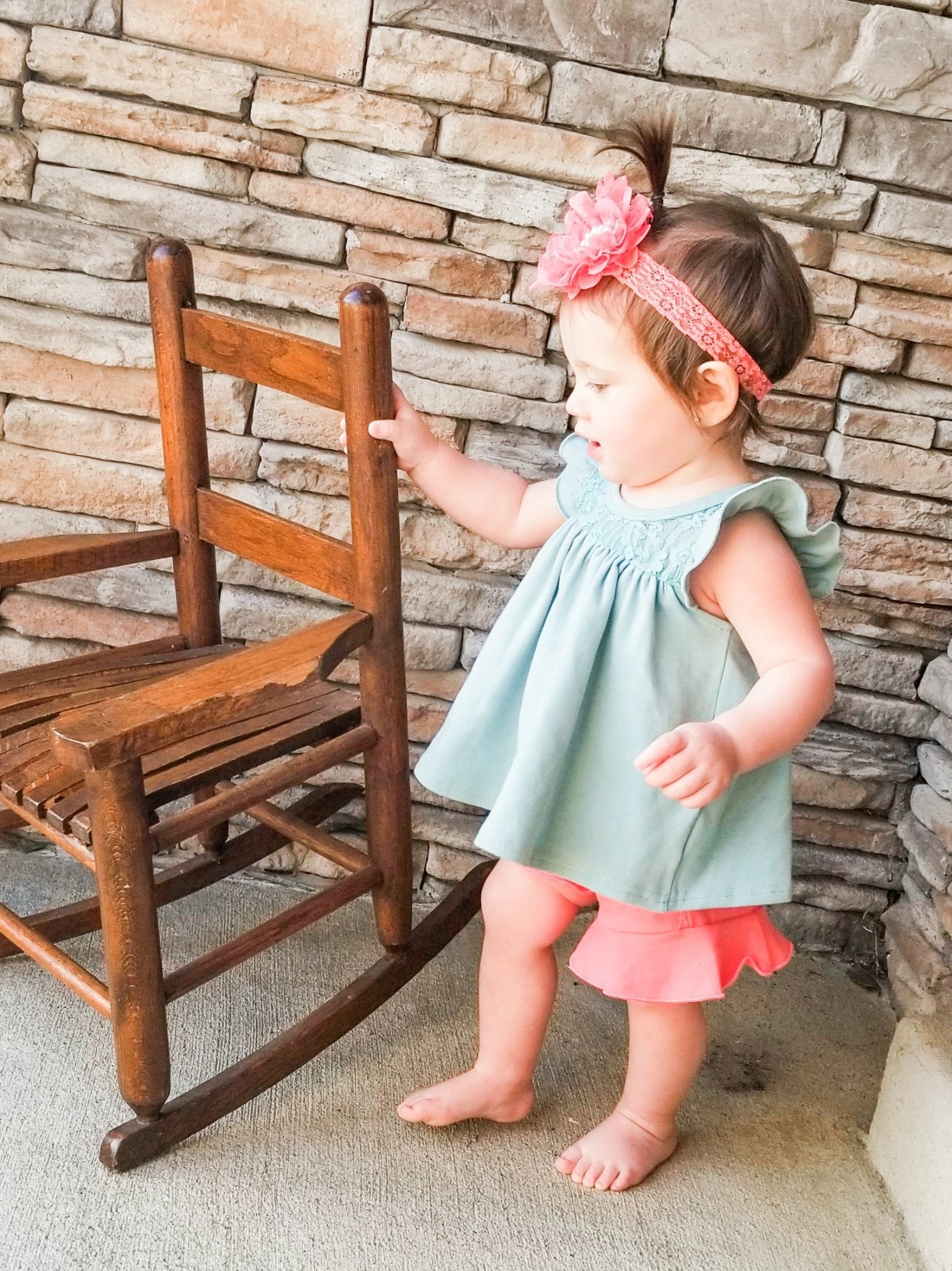 Pocket Ruffle Short - Coral - Marie Nicole Clothing