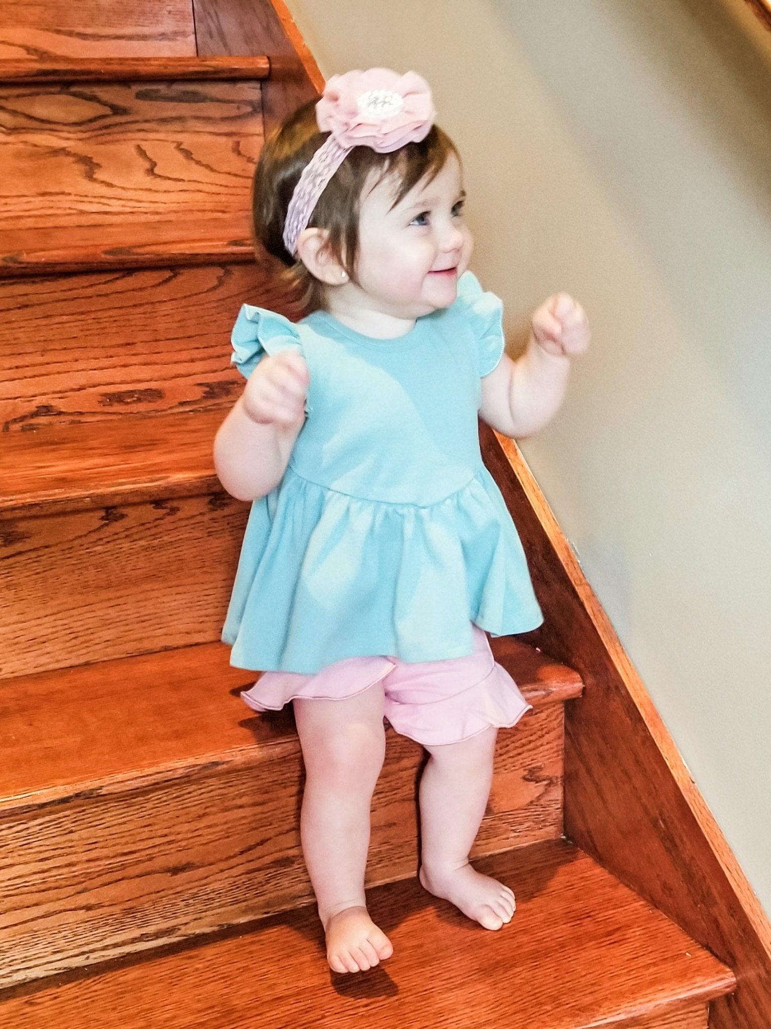 Pocket Ruffle Short - Mauve Pink - Marie Nicole Clothing