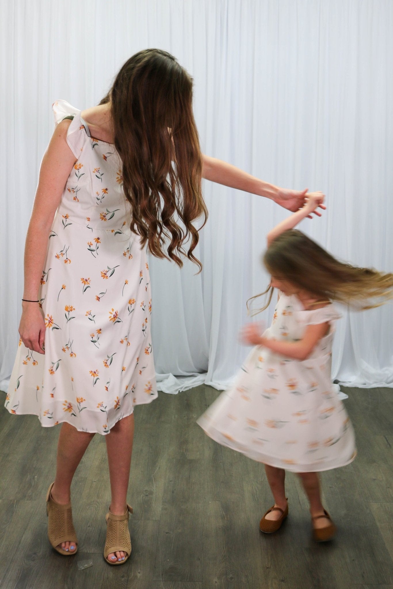 Mom & Me Dainty Floral Fluttersleeve Dress - Marie Nicole Clothing