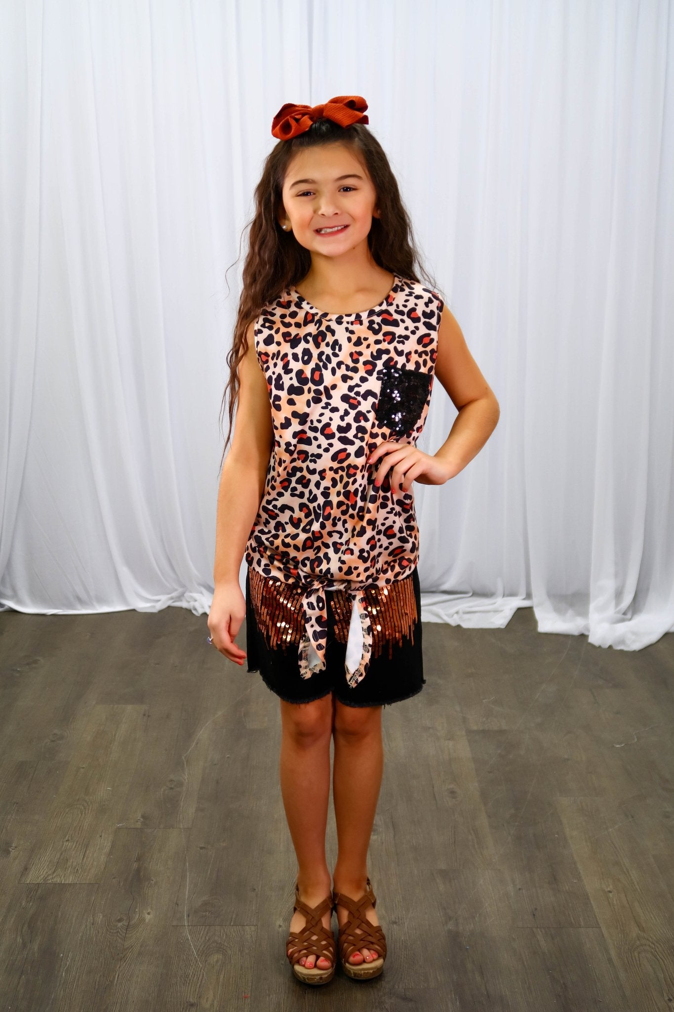 Peach Cheetah Knot Top & Distressed Denim Outfit - Marie Nicole Clothing